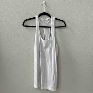 lululemon work out tank.